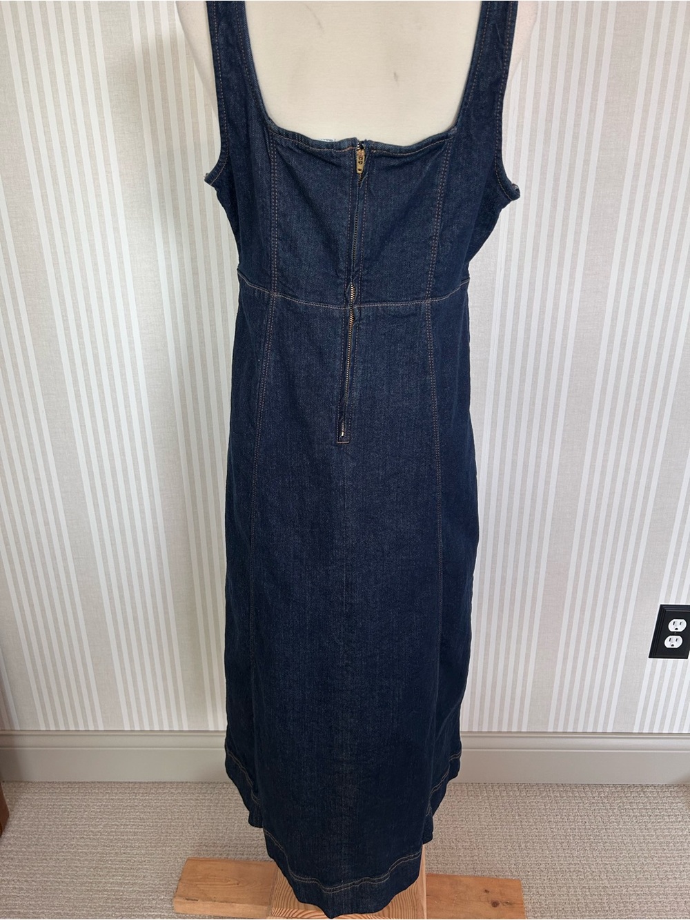 Old Navy Fit & Flare Sleeveless Square Neck Denim Midi Dress Dark Rinse Medium - Picture 5 of 7